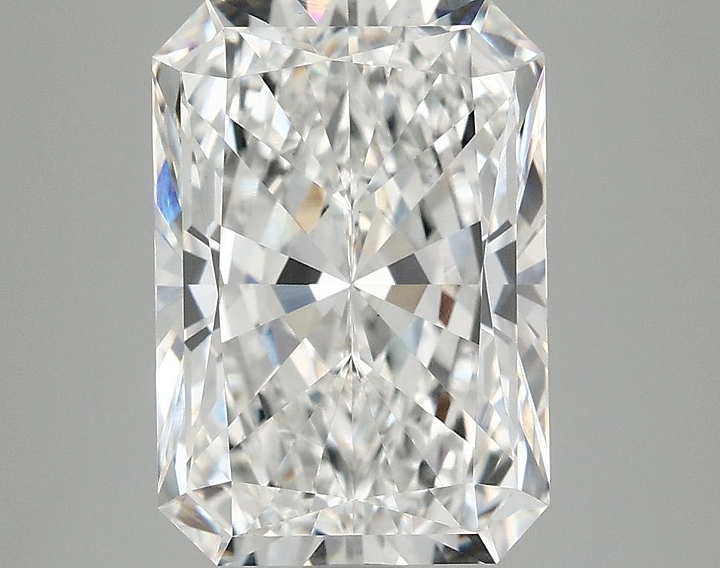 4.07 Carat Radiant Shaped Ideal Cut VS1 IGI Certified Lab Grown Diamond