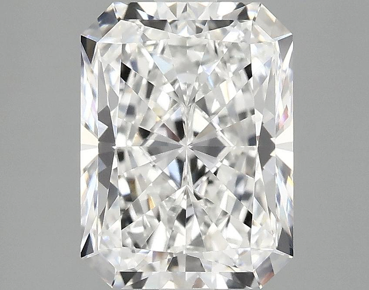 3.01 Carat Radiant Shaped Excellent Cut VS1 IGI Certified Lab Grown Diamond