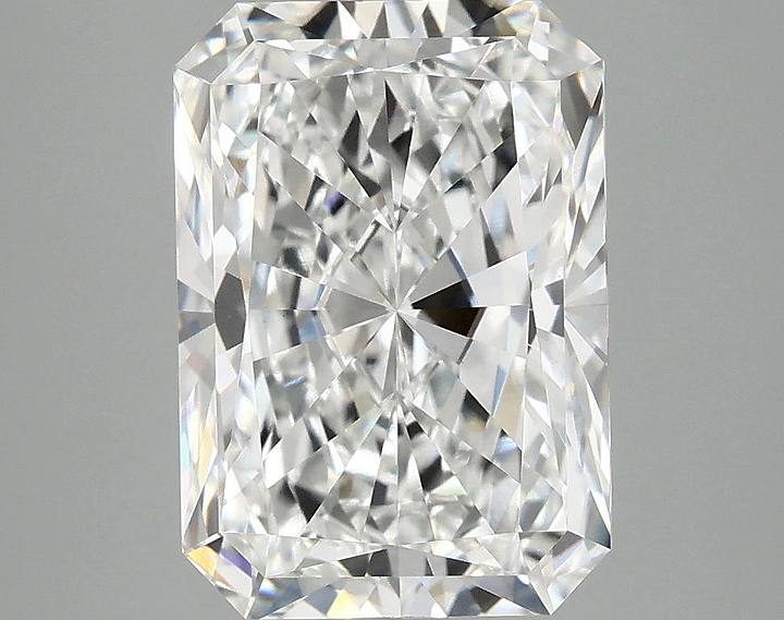 4.13 Carat Radiant Shaped Ideal Cut VVS2 IGI Certified Lab Grown Diamond
