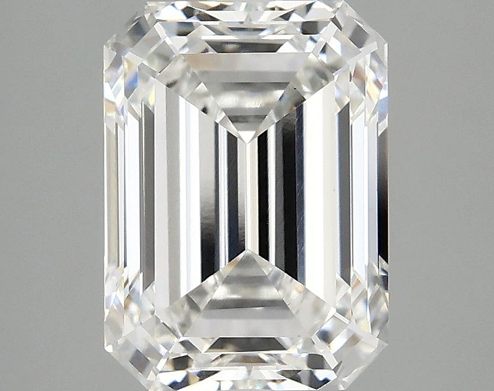3.1 Carat Emerald Shaped Excellent Cut VS1 IGI Certified Lab Grown Diamond