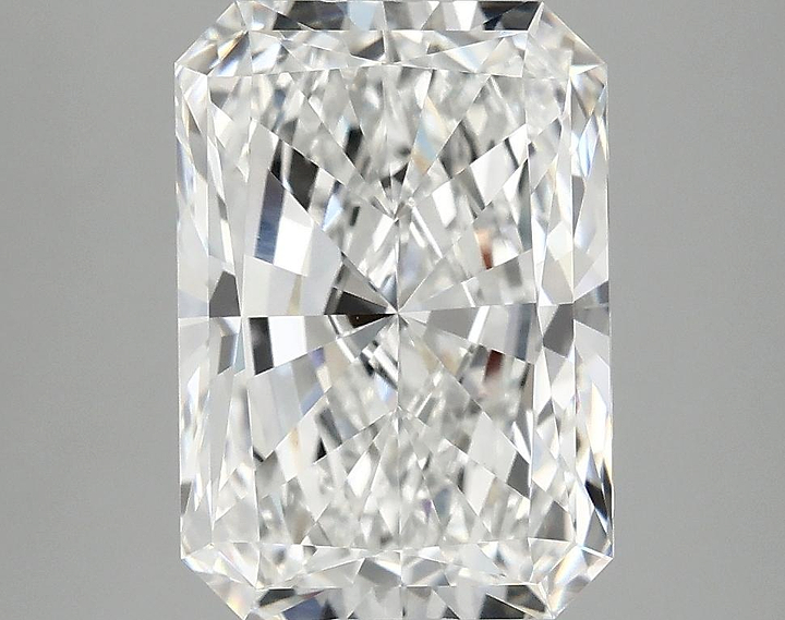 4.04 Carat Radiant Shaped Ideal Cut VVS2 IGI Certified Lab Grown Diamond