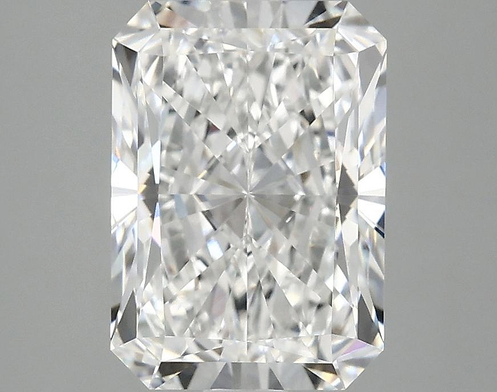 3.07 Carat Radiant Shaped Ideal Cut VVS2 IGI Certified Lab Grown Diamond