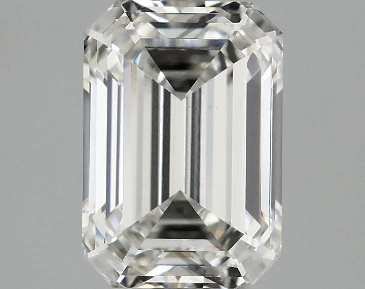 2.51 Carat Emerald Shaped Ideal Cut VS2 IGI Certified Lab Grown Diamond