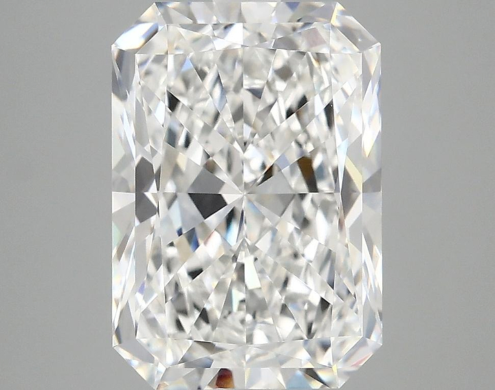 4.06 Carat Radiant Shaped Ideal Cut VVS2 IGI Certified Lab Grown Diamond