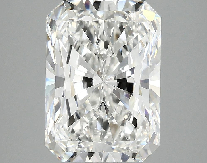 4.1 Carat Radiant Shaped Ideal Cut VVS2 IGI Certified Lab Grown Diamond