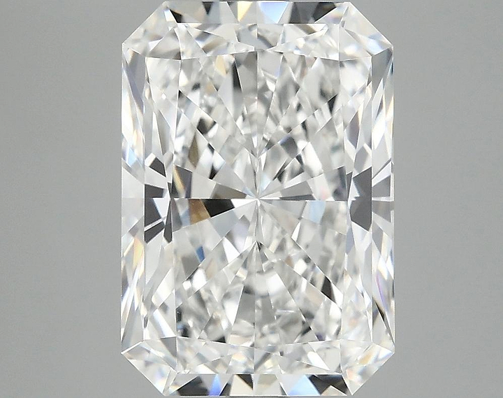 4.09 Carat Radiant Shaped Ideal Cut VVS2 IGI Certified Lab Grown Diamond