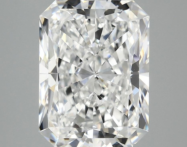 4.19 Carat Radiant Shaped Excellent Cut VVS2 IGI Certified Lab Grown Diamond