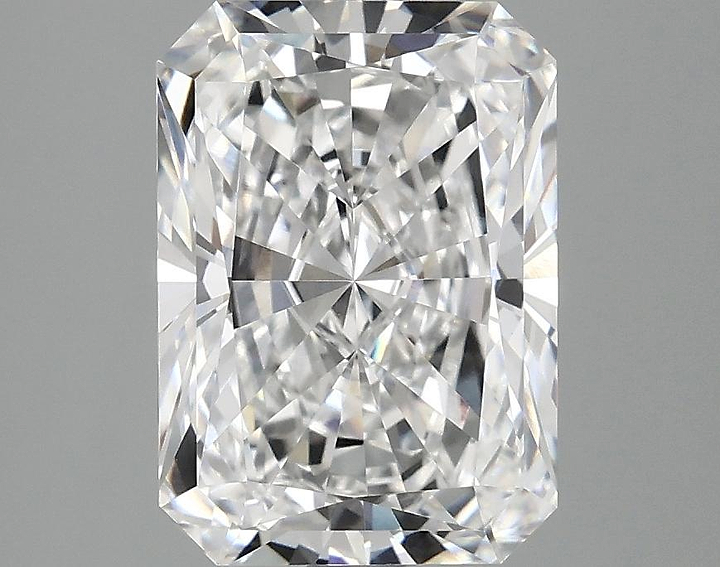 3.07 Carat Radiant Shaped Ideal Cut VS1 IGI Certified Lab Grown Diamond