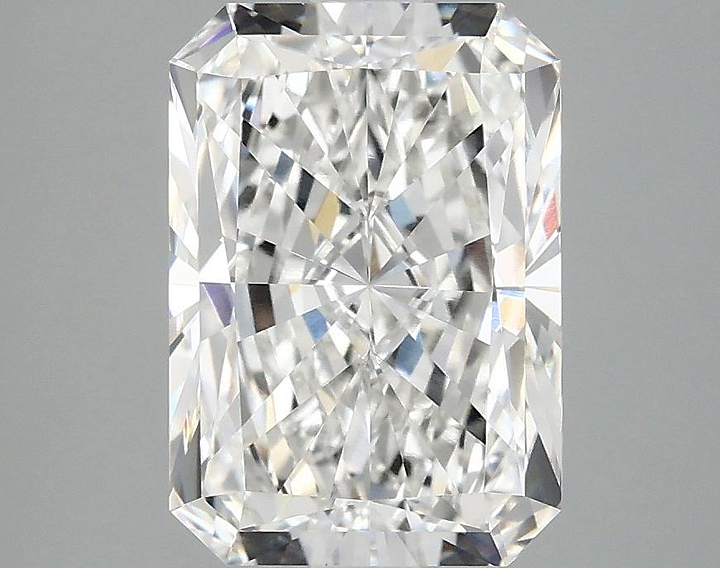 3.04 Carat Radiant Shaped Ideal Cut VVS2 IGI Certified Lab Grown Diamond