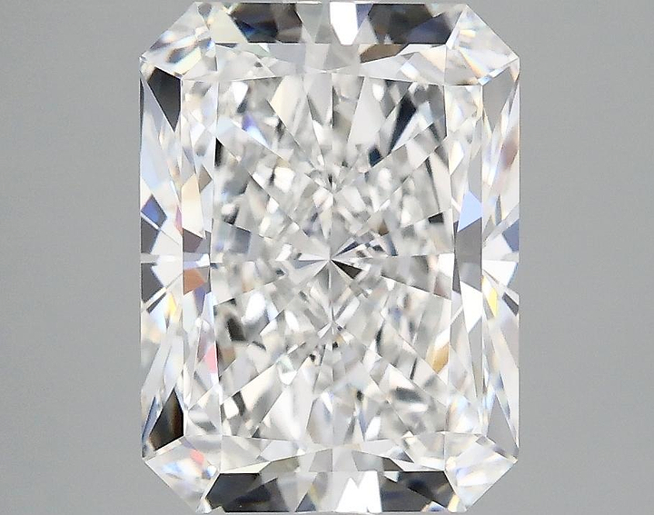 3.72 Carat Radiant Shaped Excellent Cut VVS2 IGI Certified Lab Grown Diamond