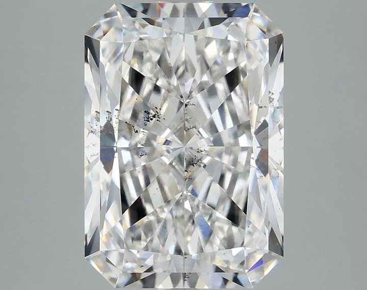 4.13 Carat Radiant Shaped Ideal Cut SI1 IGI Certified Lab Grown Diamond