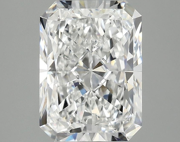2.92 Carat Radiant Shaped Excellent Cut VVS2 IGI Certified Lab Grown Diamond