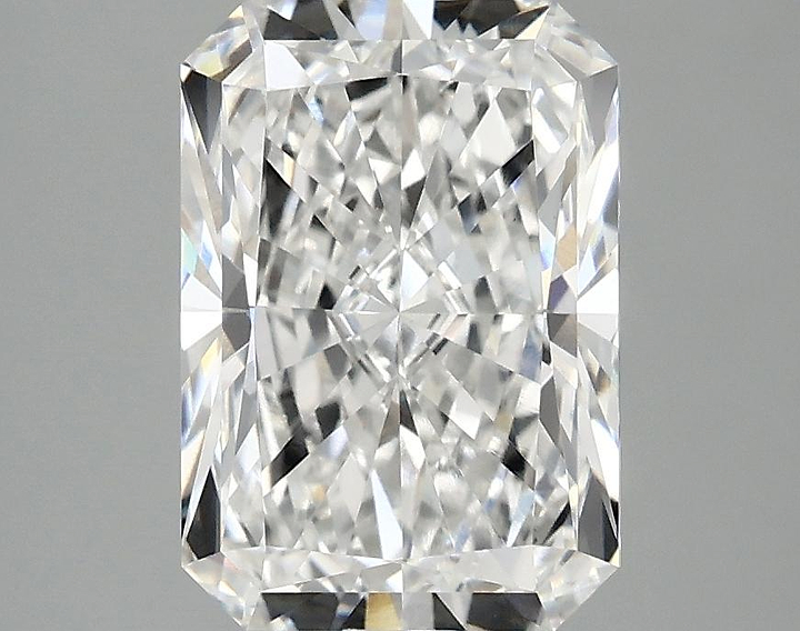 3.08 Carat Radiant Shaped Ideal Cut VS1 IGI Certified Lab Grown Diamond