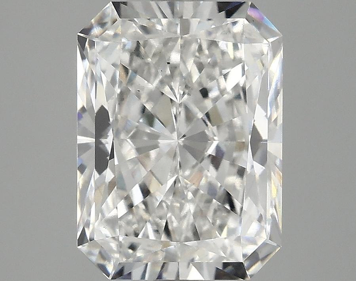 3.55 Carat Radiant Shaped Excellent Cut VS2 IGI Certified Lab Grown Diamond