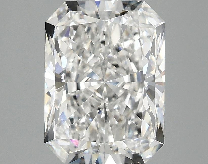 2.5 Carat Radiant Shaped Excellent Cut VS1 IGI Certified Lab Grown Diamond