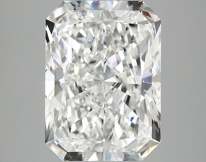 4.06 Carat Radiant Shaped Excellent Cut VVS2 IGI Certified Lab Grown Diamond