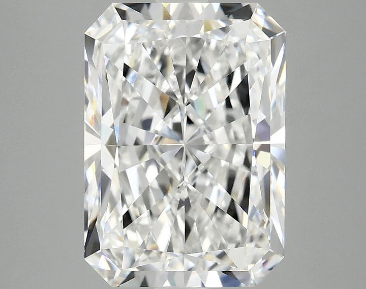 4.05 Carat Radiant Shaped Ideal Cut VVS2 IGI Certified Lab Grown Diamond