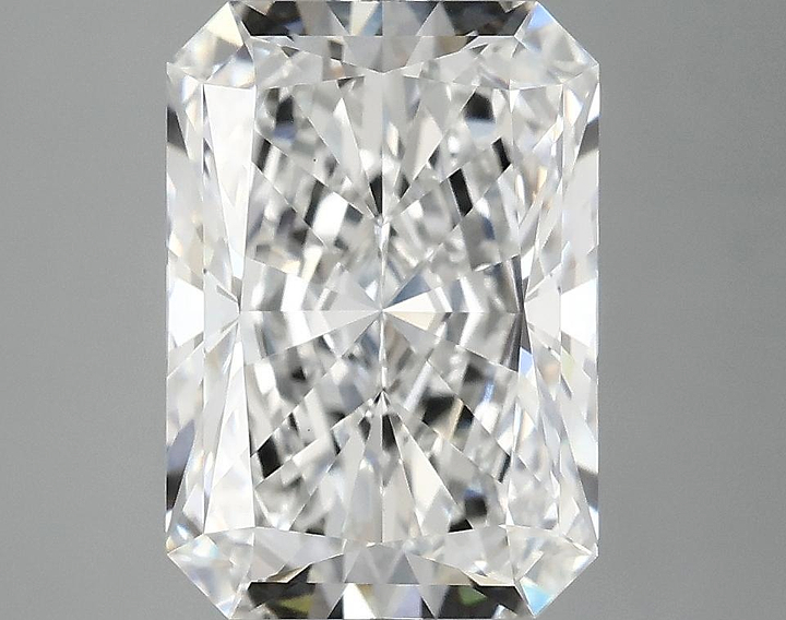 4.02 Carat Radiant Shaped Ideal Cut VVS2 IGI Certified Lab Grown Diamond