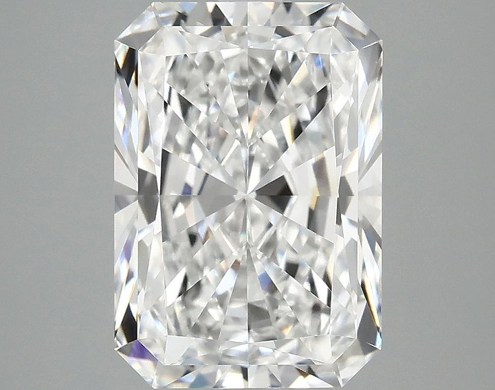 4.19 Carat Radiant Shaped Ideal Cut VVS2 IGI Certified Lab Grown Diamond