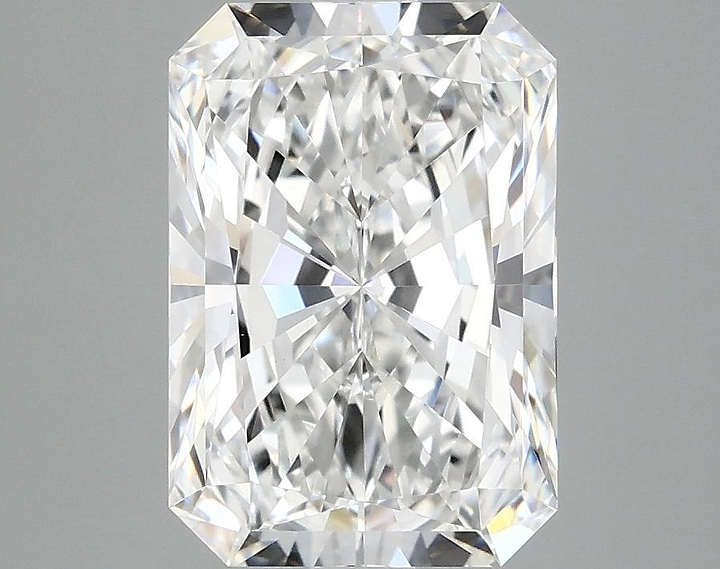 3.1 Carat Radiant Shaped Ideal Cut VVS2 IGI Certified Lab Grown Diamond