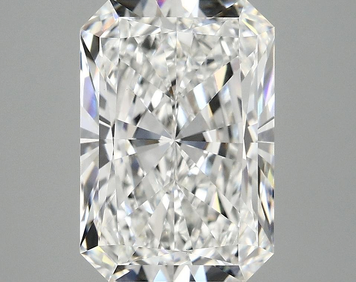 3.86 Carat Radiant Shaped Ideal Cut VS1 IGI Certified Lab Grown Diamond