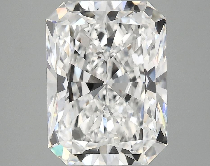 3.88 Carat Radiant Shaped Excellent Cut VVS2 IGI Certified Lab Grown Diamond