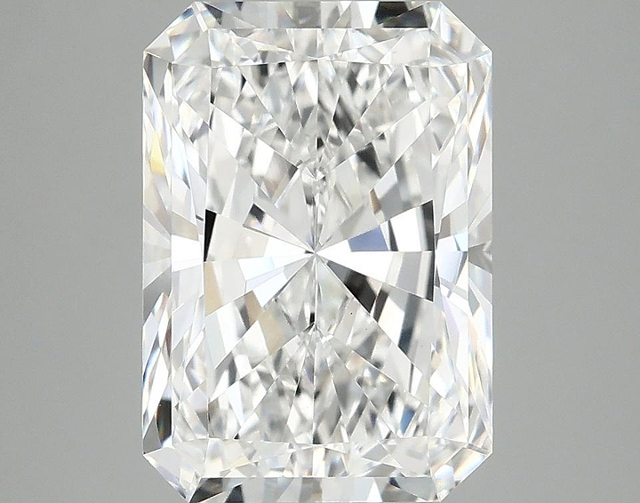4.07 Carat Radiant Shaped Ideal Cut VVS2 IGI Certified Lab Grown Diamond