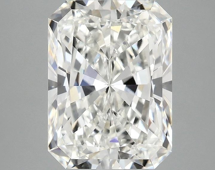 4.04 Carat Radiant Shaped Excellent Cut VVS2 IGI Certified Lab Grown Diamond