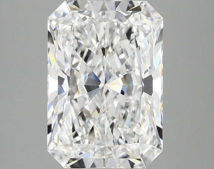 3.09 Carat Radiant Shaped Ideal Cut VVS2 IGI Certified Lab Grown Diamond