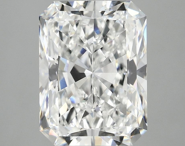 4.05 Carat Radiant Shaped Excellent Cut VVS2 IGI Certified Lab Grown Diamond