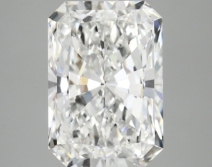 4.07 Carat Radiant Shaped Ideal Cut VVS2 IGI Certified Lab Grown Diamond