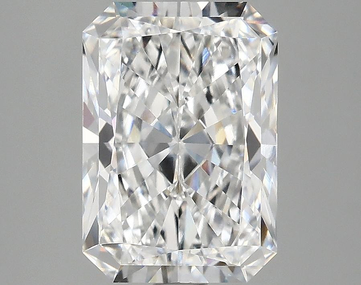 3.1 Carat Radiant Shaped Ideal Cut VVS2 IGI Certified Lab Grown Diamond