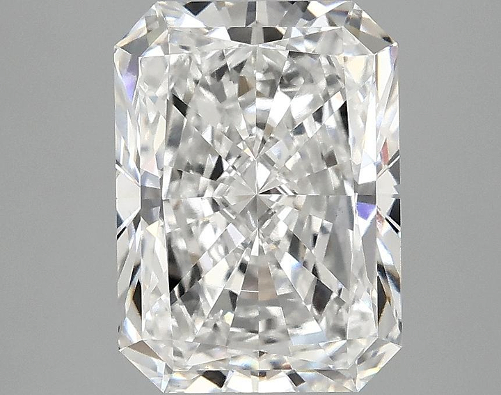2.82 Carat Radiant Shaped Excellent Cut VS2 IGI Certified Lab Grown Diamond
