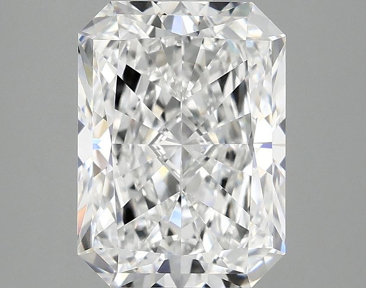 2.77 Carat Radiant Shaped Excellent Cut VS1 IGI Certified Lab Grown Diamond
