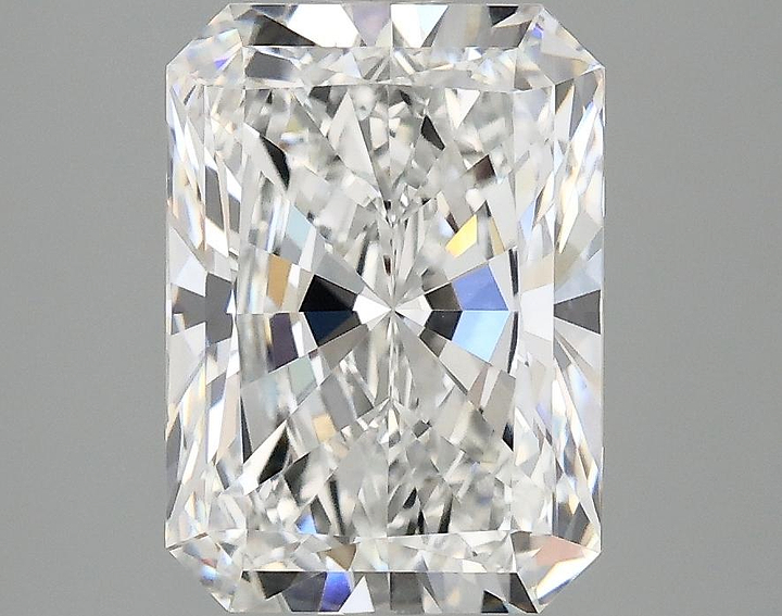 3.06 Carat Radiant Shaped Excellent Cut VVS2 IGI Certified Lab Grown Diamond