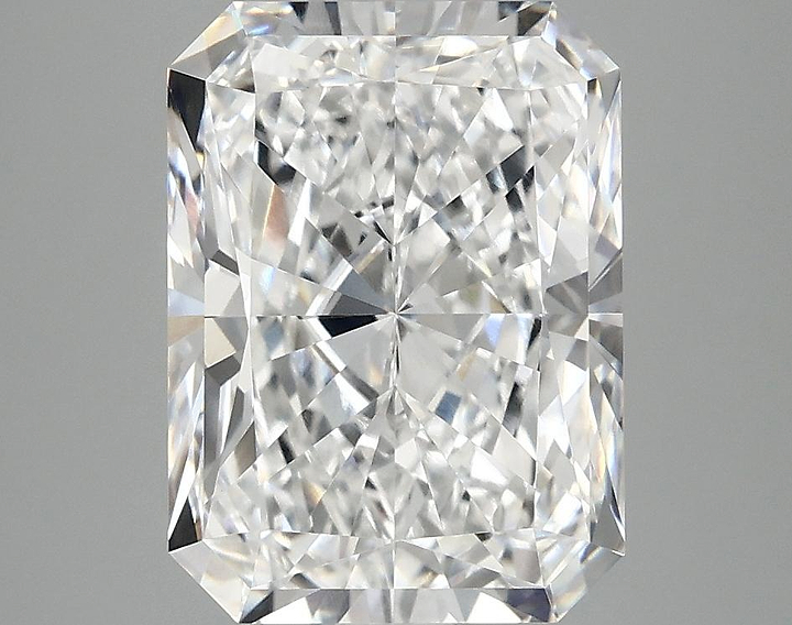 4.06 Carat Radiant Shaped Excellent Cut VVS2 IGI Certified Lab Grown Diamond