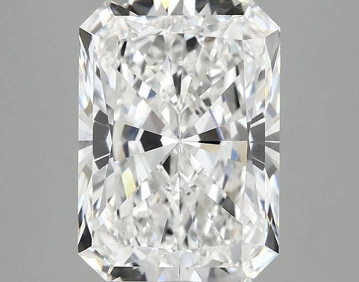 3.09 Carat Radiant Shaped Ideal Cut VVS2 IGI Certified Lab Grown Diamond