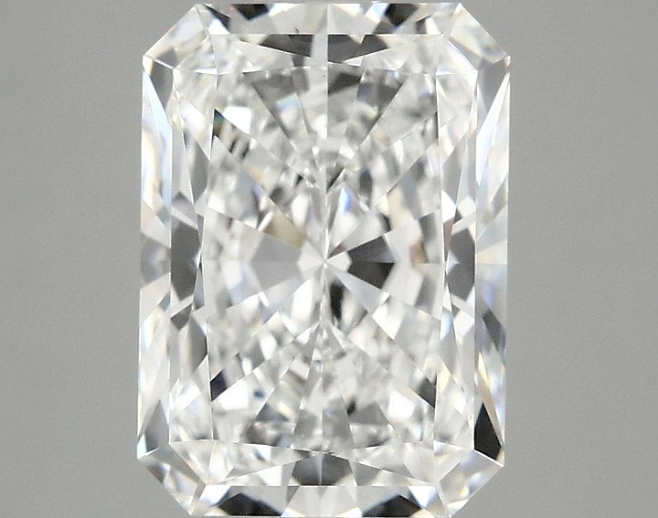 3.09 Carat Radiant Shaped Ideal Cut VVS2 IGI Certified Lab Grown Diamond
