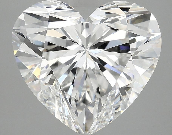5.06 Carat Heart Shaped Ideal Cut VVS2 IGI Certified Lab Grown Diamond