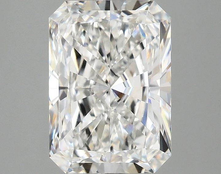 3.01 Carat Radiant Shaped Ideal Cut VVS2 IGI Certified Lab Grown Diamond
