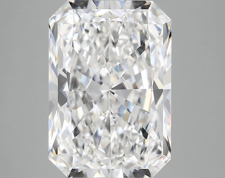 4.19 Carat Radiant Shaped Ideal Cut VVS2 IGI Certified Lab Grown Diamond