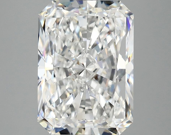 3.96 Carat Radiant Shaped Ideal Cut VS1 IGI Certified Lab Grown Diamond