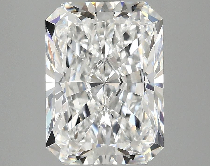 3.08 Carat Radiant Shaped Excellent Cut VS1 IGI Certified Lab Grown Diamond