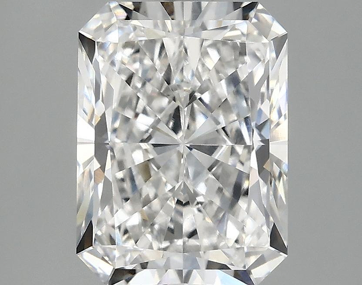 2.99 Carat Radiant Shaped Excellent Cut VVS2 IGI Certified Lab Grown Diamond