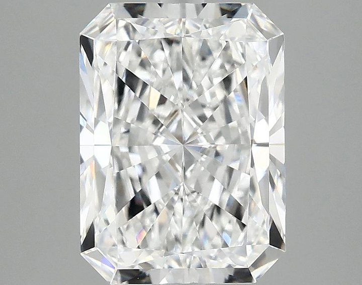 2.98 Carat Radiant Shaped Excellent Cut VVS2 IGI Certified Lab Grown Diamond