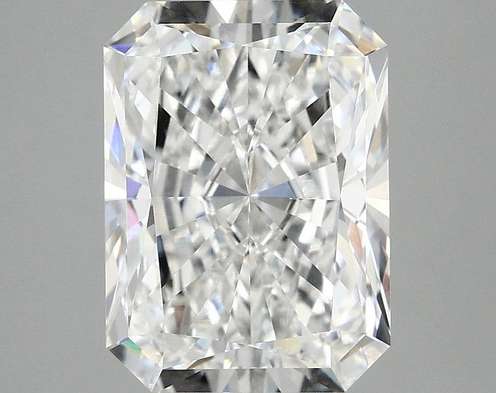 2.92 Carat Radiant Shaped Excellent Cut VVS2 IGI Certified Lab Grown Diamond
