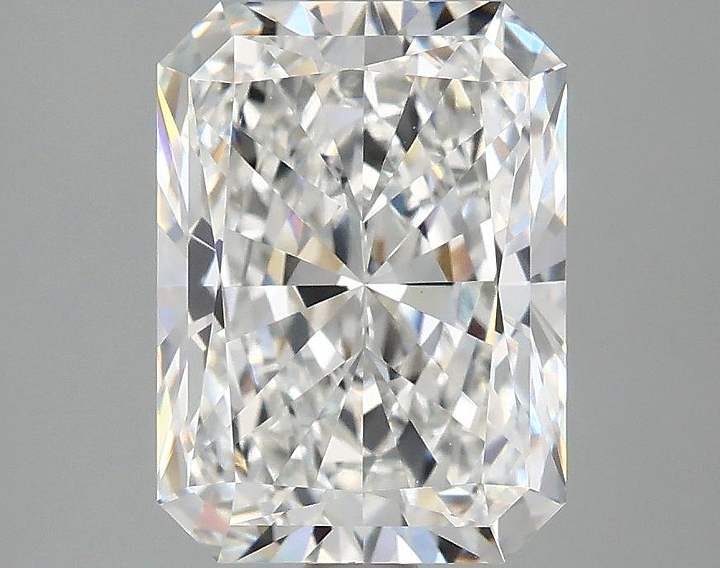 3.09 Carat Radiant Shaped Excellent Cut VVS2 IGI Certified Lab Grown Diamond