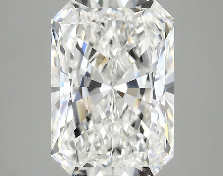 4.06 Carat Radiant Shaped Ideal Cut VS1 IGI Certified Lab Grown Diamond