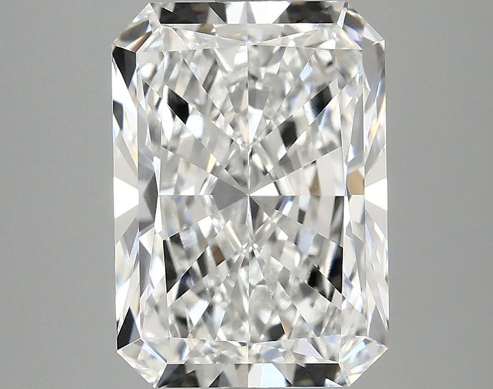 4.02 Carat Radiant Shaped Ideal Cut VVS2 IGI Certified Lab Grown Diamond