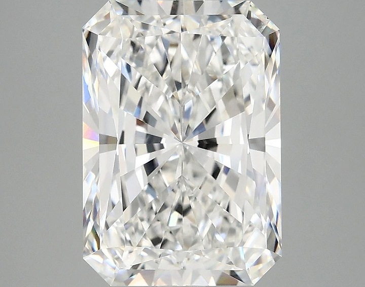 4.12 Carat Radiant Shaped Ideal Cut VS2 IGI Certified Lab Grown Diamond